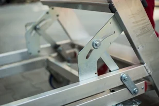 Faraone 996 99675064 Drabina magazynowa jezdna z wejściem jednostronnym wysokość robocza 4,23m) 75064-uniw - Drabiny Faraone 996 99675064 Drabina magazynowa jezdna z wejściem jednostronnym wysokość robocza 4,23m) 75064-uniw - Drabiny - miniaturka - grafika 14