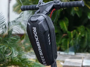 RockBros Etui wodoodporne sakwa na hulajnogę uchwyt na ramę RockBros B62 Czarne 10358X1 - Akcesoria do skatingu - miniaturka - grafika 6