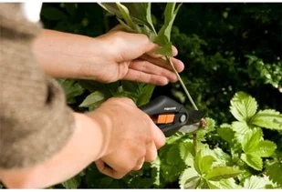 FISKARS SINGLESTEP P26 FS1000567 - Nożyce i sekatory - miniaturka - grafika 3