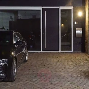 Smartwares Kamera monitoringu Guardian z lampą LED - Systemy inteligentnych domów - miniaturka - grafika 3