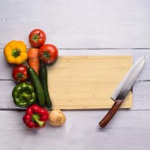 Excellent Houseware Kuchenna deska bambusowa do krojenia, serwowania, z uchwytem 33x23 cm 259095 - Deski do krojenia - miniaturka - grafika 2