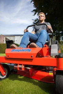 SIMPLICITY USA COURIER SZT275 TRAKTOR TRAKTOREK OGRODOWY KOSIARKA SAMOJEZDNA SPALINOWA DO TRAWY - Kosiarki traktorki - miniaturka - grafika 14