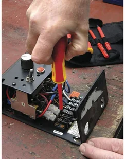 DRAPER Tools Śrubokręt izolowany VDE i groty, 10 części, 05721 Tools - Pozostałe narzędzia ogrodowe - miniaturka - grafika 4