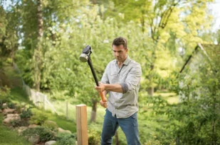 Fiskars Młot wyburzeniowy dwuręczny XL 10 lb/36 cali 1020164 1020164 - Młotki - miniaturka - grafika 4