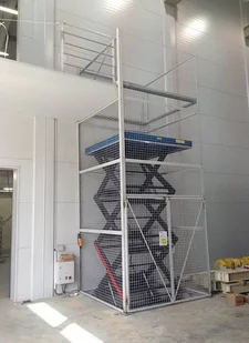 018 Podnośnik podest nożycowy udźwig 2000 kg wymiary platformy 2600x1300mm wysokość podnoszenia min/max 530-3530mm moc 3kW) 01878948 78948-uniw - Podnośniki - miniaturka - grafika 6