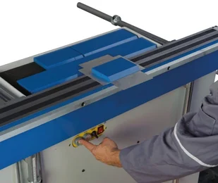 Metallkraft Magnetyczna zaginarka z pedałem MBM 1250 maks szerokość robocza 1250mm ciśnienie ustalające 6T - Giętarki - miniaturka - grafika 3