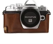 Akcesoria fotograficzne - MegaGear megagear "zawsze gotowa" skórzana torba na aparat do Olympus OM-D E-M10 III  Half-Bottom pokrowiec ochronny  wytrzymały, odporność na zarysowania i uderzenia, ciemnobrązowy MG1351 - miniaturka - grafika 1