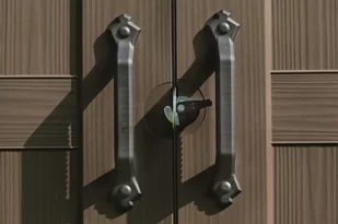 Keter Domek narzędziowy Factor, kremowy, 256,5x182x243 cm - Altany ogrodowe - miniaturka - grafika 11