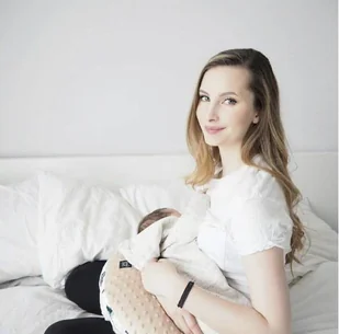 La Millou KURA BABCI DANY - ECRU - DUNDEE & FRIENDS PINK , 38039-uniw - Kołdry i poduszki dla dzieci - miniaturka - grafika 4