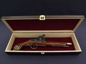 Repliki - broń - Denix SA REPLIKA PISTOLET SKAŁKOWY W PUDEŁKU MODEL 1077L+P01 1077L+P01 - miniaturka - grafika 1