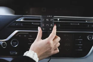 Yanosik XS (Abonament- 12 miesięcy) - Nawigacja GPS - miniaturka - grafika 4