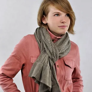 Art of Polo Szalik ażurowy z falbanką - Apaszki i szaliki damskie - miniaturka - grafika 3