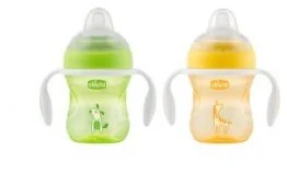 Chicco Chicco Pierwszy Kubek Treningowy z Miękkim Ustnikiem Neutral 4m+ Kubeczek Chicco z silikonowym ustnikiem 200 ml TOW008446 - Kubki dla dzieci Chicco Chicco Pierwszy Kubek Treningowy z Miękkim Ustnikiem Neutral 4m+ Kubeczek Chicco z silikonowym ustnikiem 200 ml TOW008446 - Kubki dla dzieci - miniaturka - grafika 2