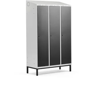 AJ Produkty Szafa ubraniowa ze skośnym daszkiem, na nóżkach - Szafki BHP AJ Produkty Szafa ubraniowa ze skośnym daszkiem, na nóżkach - Szafki BHP - miniaturka - grafika 13