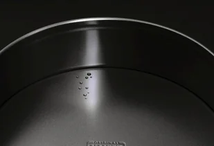 Kaiser Inspiration High 20 Cm Czarna Tortownica Okrągła Z Wyjmowanym Dnem Stalowa - Formy do ciast - miniaturka - grafika 4