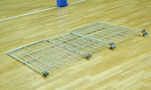 Interplastic Wózek na piłki i sprzęt sportowy 108x98x66 składany, zamykany 01716 - Wyposażenie sportowe i gimnastyczne - miniaturka - grafika 2