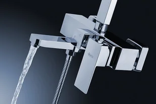 Rea łazienka z wyobraźnią Zestaw natryskowy Navaro z wylewką - Zestawy prysznicowe - miniaturka - grafika 4