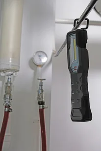 Brennenstuhl lampy warsztatowe led lampa warsztatowa akumulatorowa 1000lm HL 1000A 1175680 - Latarki - miniaturka - grafika 7