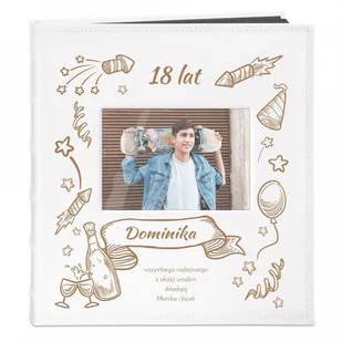 NA Murrano Album z Okienkiem Prezent Osiemnastkę Urodziny Grawer ALB-BO-BK-CO2-027 - Albumy fotograficzne NA Murrano Album z Okienkiem Prezent Osiemnastkę Urodziny Grawer ALB-BO-BK-CO2-027 - Albumy fotograficzne - miniaturka - grafika 1