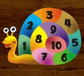 Pomoce naukowe - Ślimak z cyferkami- naklejka podłogowa ZP042 - miniaturka - grafika 1