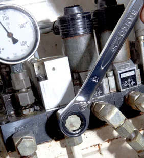 BAHCO klucz płasko-oczkowy z dwukierunkową grzechotką M8 [1RM-8] - Klucze i nasadki - miniaturka - grafika 2