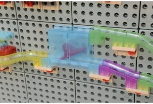 Masterkidz MASTERKIDZ Zestaw Konstrukcyjny Tor dla Piłek Tablica STEM 120elementów ME14665 - Tablice dla dzieci - miniaturka - grafika 4