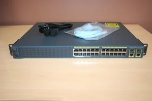 Cisco Catalyst 2960 Plus 24 10/100 (8 PoE) + 2 T/SFP LAN Lite (WS-C2960+24LC-S) - Switche - miniaturka - grafika 4