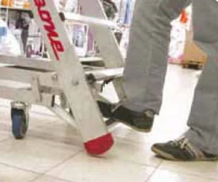 Faraone 996 99675064 Drabina magazynowa jezdna z wejściem jednostronnym wysokość robocza 4,23m) 75064-uniw - Drabiny Faraone 996 99675064 Drabina magazynowa jezdna z wejściem jednostronnym wysokość robocza 4,23m) 75064-uniw - Drabiny - miniaturka - grafika 6