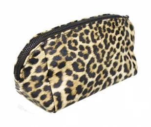 Jennifer Jones Materiałowa Kosmetyczka Prostokątna Jennifer Jones ŚREDNIA JJ2303 - Kosmetyczki, organizery i kuferki - miniaturka - grafika 3