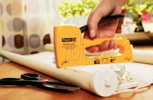 Esselte ZSZYWACZ PISTOLET.R13E RAPID TACKER POKRYTY PLASTIKIEM 20443950 - Zszywacze biurowe - miniaturka - grafika 9