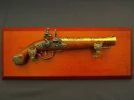 Repliki - broń - Denix SA REPLIKA GARŁACZA z XVIIIw NA TABLO MODEL 1219L+TM+23 1219L+TM+23 - miniaturka - grafika 1