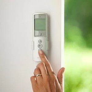 Somfy Pilot 16 kanałowy TELIS 16 biały RTS 2401100 - Akcesoria do bram - miniaturka - grafika 3