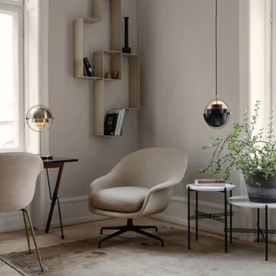 GUBI Gubi Multi-Lite lampa wisząca 32 cm chrom/czarna - Lampy sufitowe GUBI Gubi Multi-Lite lampa wisząca 32 cm chrom/czarna - Lampy sufitowe - miniaturka - grafika 1