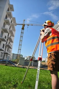 Forgeo Statyw pod niwelator 1-1.65 m aluminiowy z małą głowicą na klamry FORGEO 405421 - Sprzęt geodezyjny - miniaturka - grafika 4