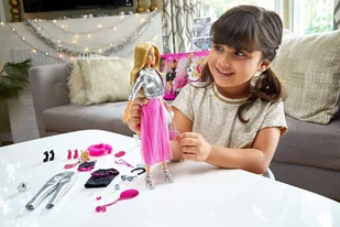 Mattel Barbie Kalendarz adwentowy z lalką GFF61 - Ozdoby bożonarodzeniowe - miniaturka - grafika 5