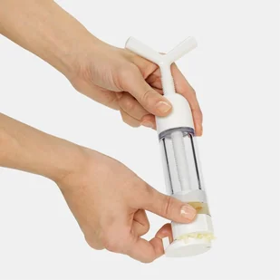 Chef'n Chef'n GARLICMACHINE Wyciskacz do Czosnku z Pojemnikiem 102-474-009 - Wyciskacze praski do czosnku - miniaturka - grafika 5