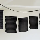 Wieczór panieński i kawalerski - AMSCAN USA Girlanda z lampionami Czarna 3,6 m 22055-10-55 - miniaturka - grafika 1