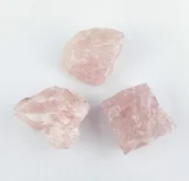 Wróżbiarstwo i radiestezja - Fraida.pl Kwarc różowy nieszlifowany 03 (duża bryłka) KN-kwrozowy03 - miniaturka - grafika 1