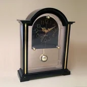 Zegary - Atrix Zegar kominkowy z wahadełkiem /czarny 8472B - miniaturka - grafika 1