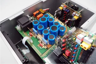 Kinki Studio EX-B7 Srebrny - Wzmacniacze - miniaturka - grafika 2