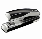 Zszywacze biurowe - Leitz Zszywacz LEITZ FC płaskie zszywanie czarny 40 kartek 55230095 55230095 - miniaturka - grafika 1