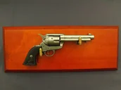 Repliki - broń - Denix SA REPLIKA NA TABLO REWOLWERU PEACEMAKER S.COLT MODEL 1108G+TM+35 1108G+TM+35 - miniaturka - grafika 1