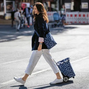 Reisenthel Wózek zakupowy Dots Carrycruiser, czarny, 47,5x32x42 cm - Dekoracje domu Reisenthel Wózek zakupowy Dots Carrycruiser, czarny, 47,5x32x42 cm - Dekoracje domu - miniaturka - grafika 4