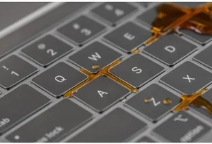 Moshi Nakładka na klawiaturę MacBook Pro 13'' 2020 - Części i akcesoria do laptopów - miniaturka - grafika 11