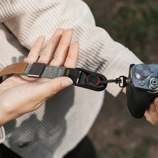 Peak Design Pasek Na Nadgarstek Cuff v3 szarozielony CF-SG-3 - Paski, szelki, uprzęże foto - miniaturka - grafika 16