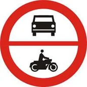 Wyposażenie miejsc publicznych - znak drogowy zakazu B-3 4 zakaz wjazdu wszelkich pojazdów silnikowych - miniaturka - grafika 1