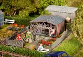 Kolejki i akcesoria - Faller Ogródek działkowy z altanką 180491 - miniaturka - grafika 1