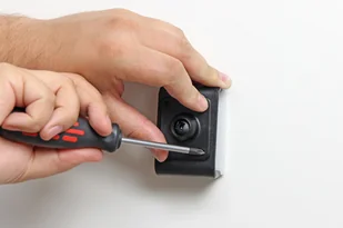 Brodit AB Uchwyt aktywny do instalacji na stałe do Huawei P9 513884 - Uchwyty samochodowe do telefonów - miniaturka - grafika 6