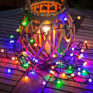 Konstsmide 3691-507 łańcuch świetlny LED z okrągłymi diodami, do użytku na zewnątrz, stopień ochrony: IP44, transformator zewnętrzny 24 V, 80 diod, czarny kabel 3691-507EE - Pozostałe oświetlenie - miniaturka - grafika 5