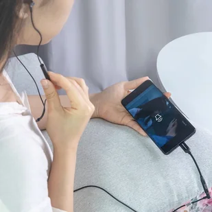 Nillkin Adapter HiFi Headphone Amplifier wzmacniacz słuchawek audio USB-C- Mini Jack 3,5 mm (Czarny) NILADAHIFIDECODE.BLK - Ładowarki do telefonów - miniaturka - grafika 7